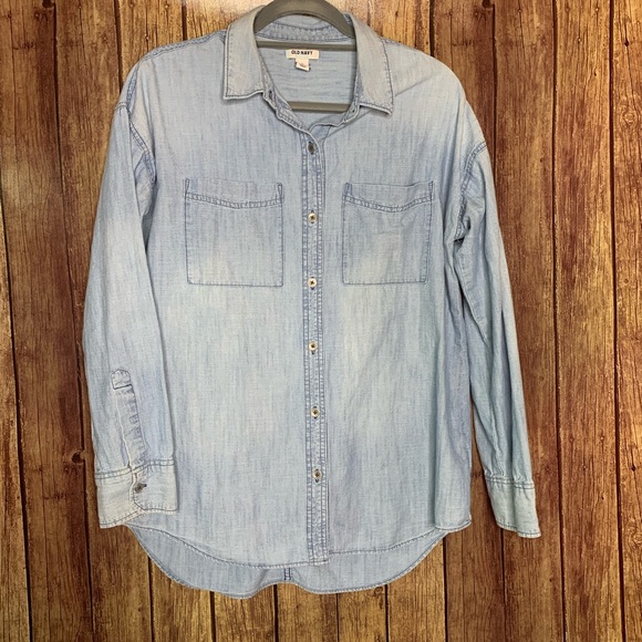 Old Navy Tops - 3/$25 Old Navy Oversized Chambray Button Up